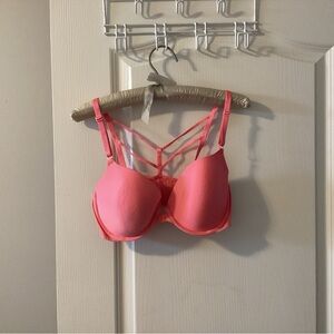 Victoria Secret Pink Strappy Women's Bra. 36D.  B8
